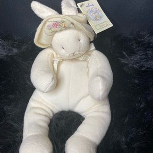Hallmark 2002 bunnies by the Bay, Baylee plush bunny brand new with tags!!